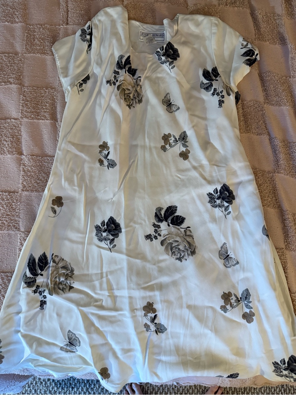Short sleeve dress